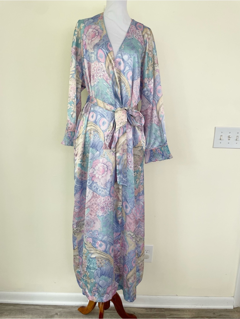 Vintage Mary McFadden 80s Satin Pastel Maxi Robe w Ruffle Cuffs XS Pockets Retro